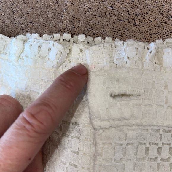 NWT ILLA ILLA Cream Crocheted Shorts - Picture 8 of 9